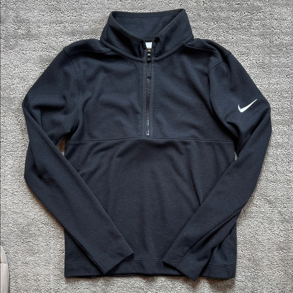 Nike boys Black quarter Zip-Up Sweater